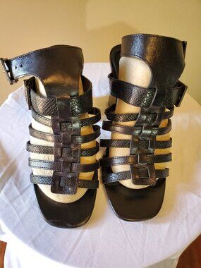 Vince Camuto Black Hicheny